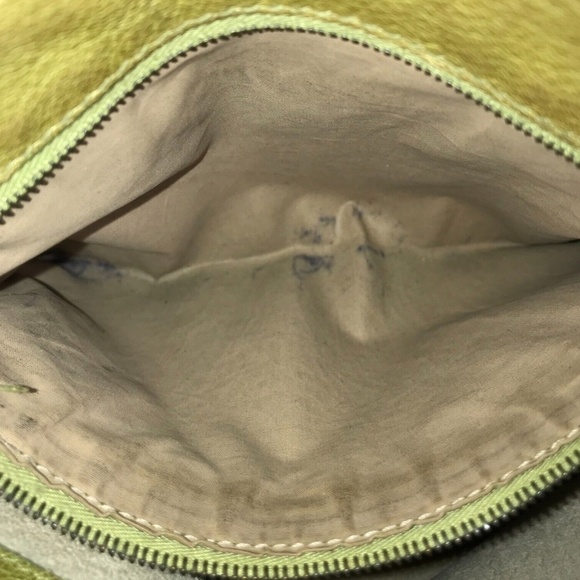 Authentic BOTTEGA VENETA Gold Leather Handbag - Picture 8 of 12